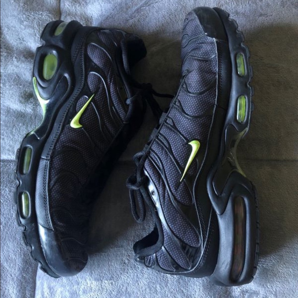 Nike shoes